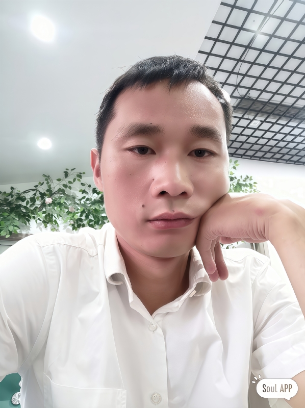小刚的第一张照片--贵州闪婚服务中心