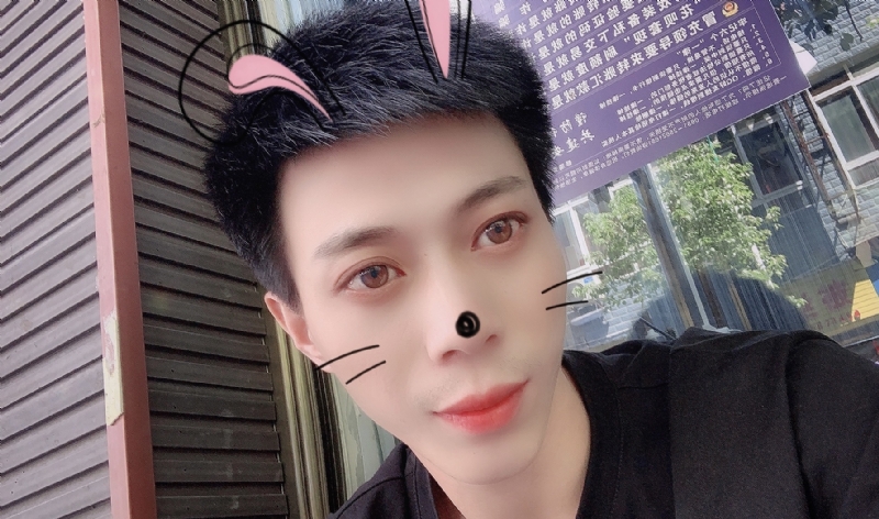 酒伴你的第一张照片--贵州闪婚服务中心