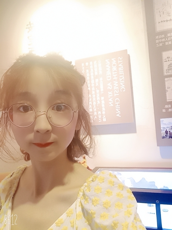 吴小小的第一张照片--贵州闪婚服务中心