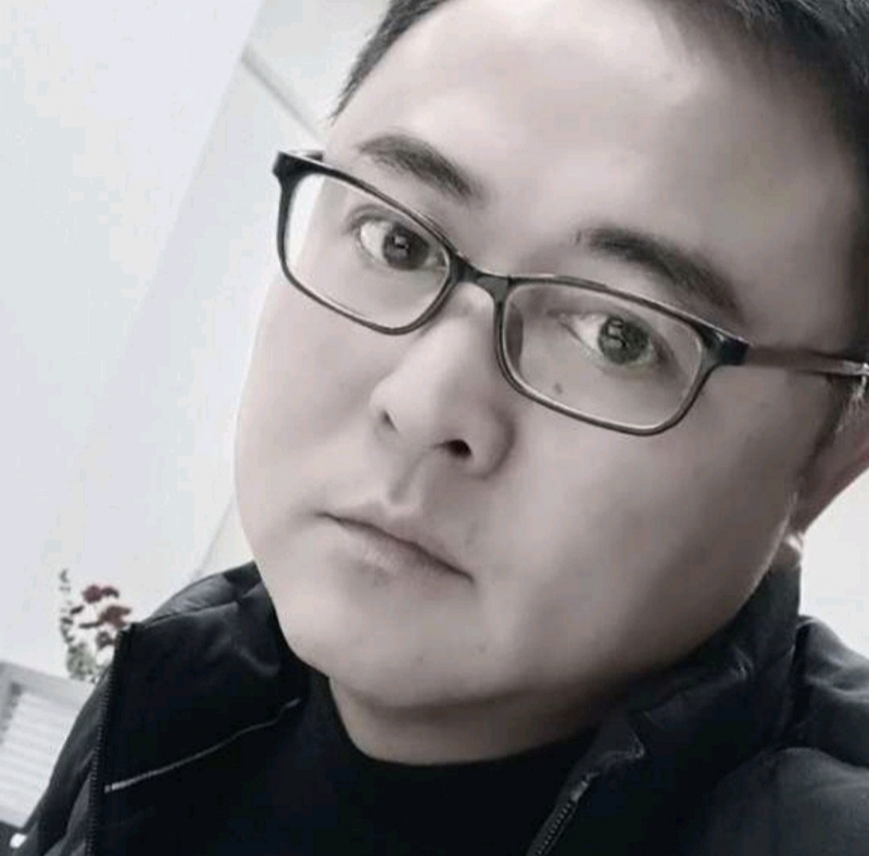 小石头的第一张照片--贵州闪婚服务中心