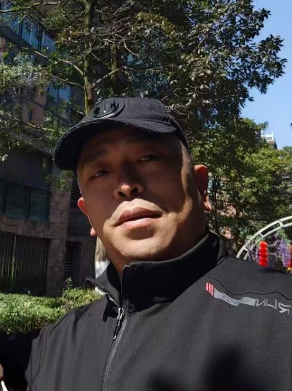 蓝色海洋的第一张照片--贵州闪婚服务中心